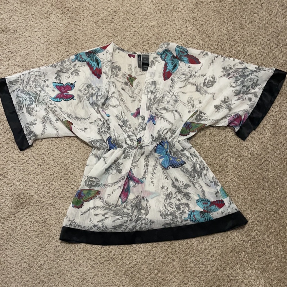 Bisou Bisou kimono top